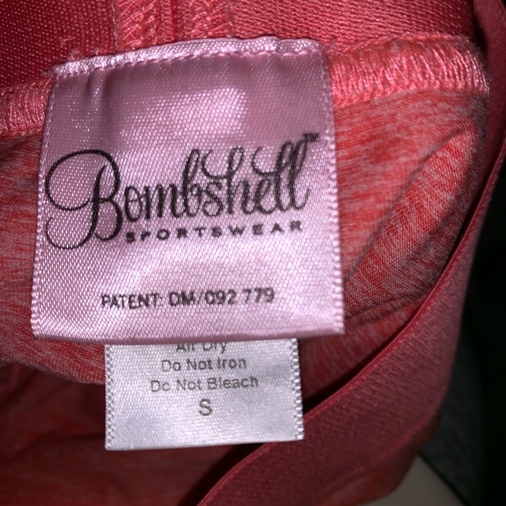 Bombshell leggings - Picture 2 of 3
